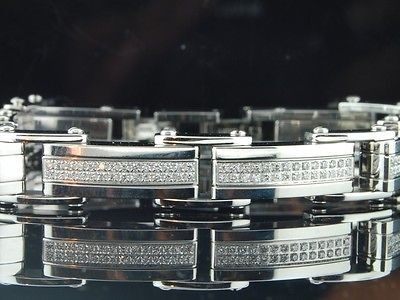   Gold Finish Stainless Steel Artica 3 ct. Diamond Bracelet Link Bangle