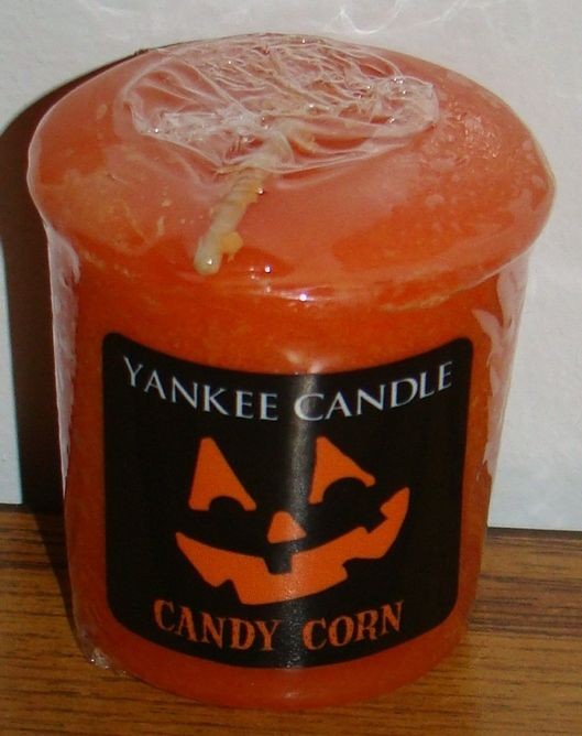 Yankee Candle Halloween 2012 Candy Corn Votive New 