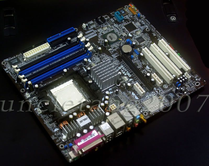 Asus A8V E Deluxe 939 Via K8T890 ATX AMD Motherboard