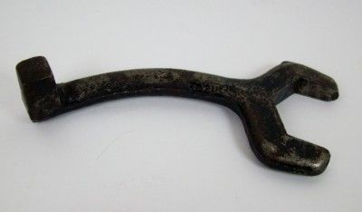 Vintage Antique Wrench Auto Car Truck Tool Water Pump Nut Oil Drain 