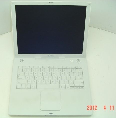 Apple iBook G4 Laptop Model A1134 Fix Or Parts 