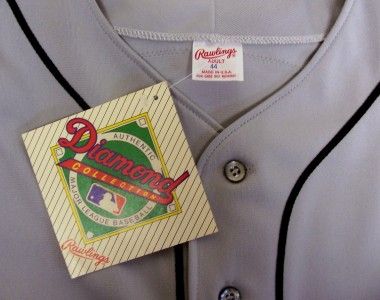   World Series patch and black armband for Commissioner Bart Giamatti