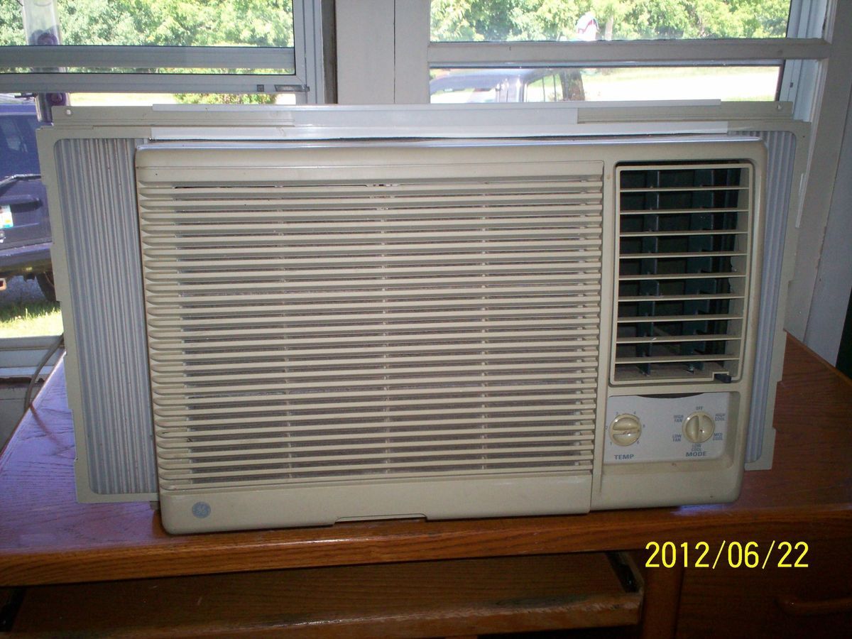 GE 10 000 BTU Home Window Air Conditioner used General Electric