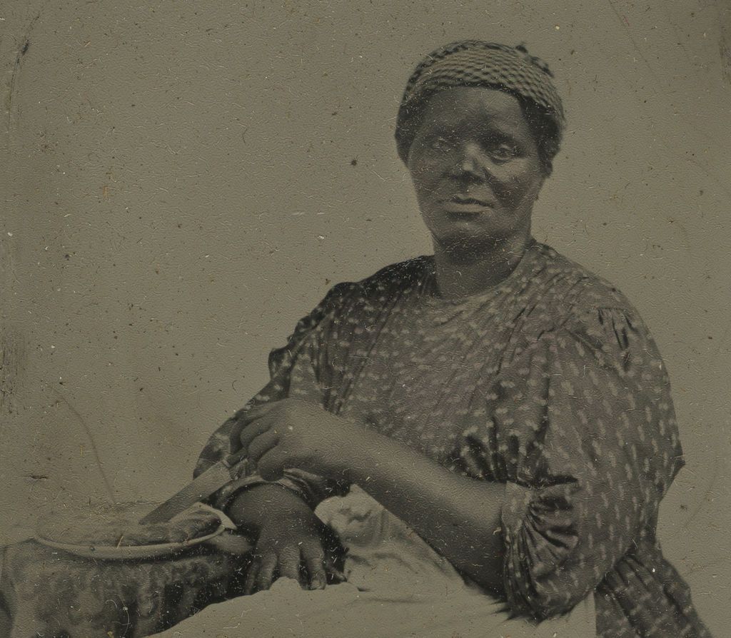   ERA AFRICAN AMERICAN LADY APPLE PIE OCCUPATIONAL COOK TINTYPE PHOTO