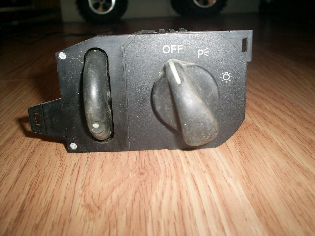 94 95 Ford Mustang 5 0 GT Headlight Switch