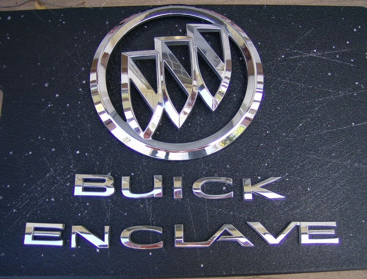  Buick Enclave Lift Gate Emblems