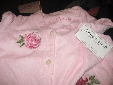 Annie Lewin of New York Pink Terry Cloth Robe Size Med