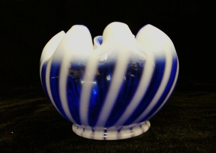 Fenton Art Glass Cobalt Blue Spiral Optic Rose Bowl Vase