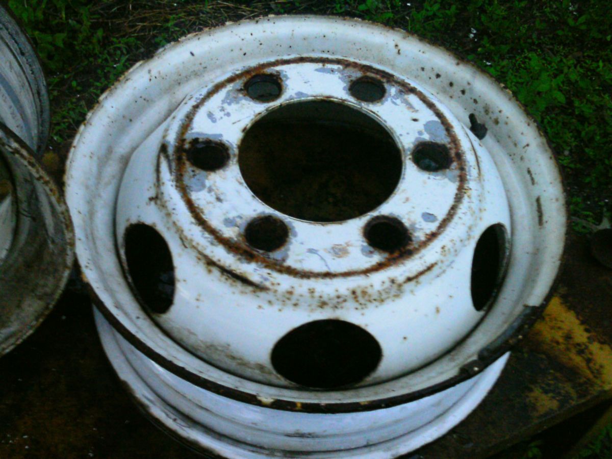 lug WHEELS 19 5 x 6 00 ford f600 truck used rims several others