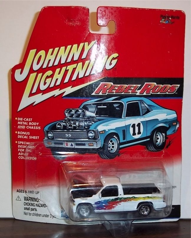Johnny Lightning Rebel Rods 2000 Chevy Silverado  