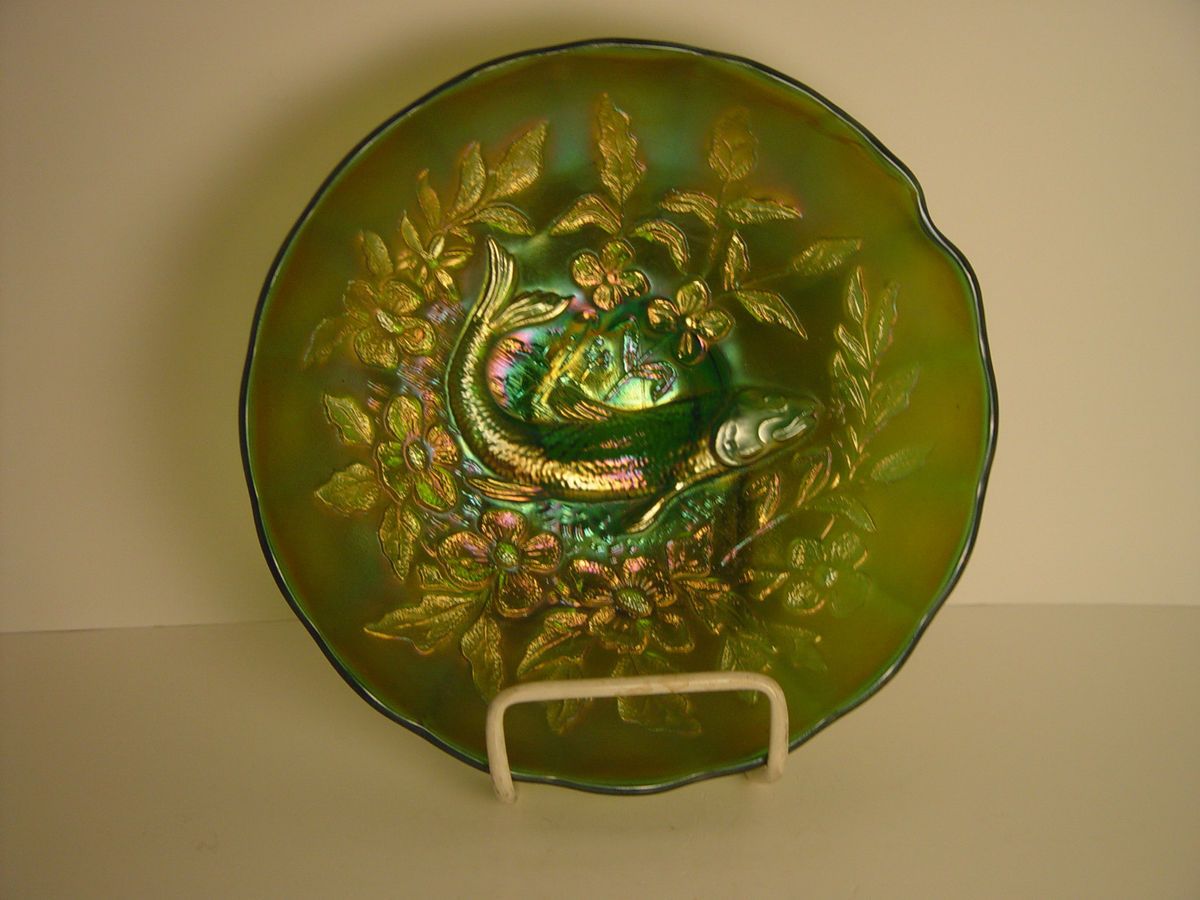 Millersburg Carnival Glass Green Trout and Fly Bowl Ice Cream Shape