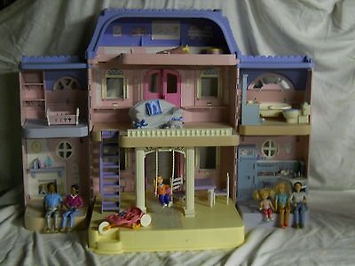 Loving Family Classic Dollhouse Pink Purple 21 Accessories & People