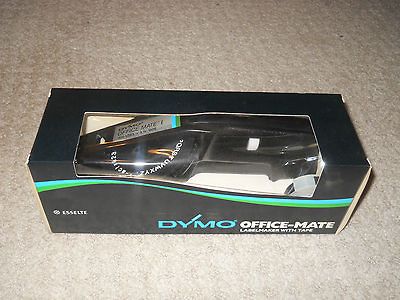 VINTAGE Dymo office mate 1530 labelmaker with tape, NIB